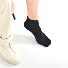 画像をギャラリービューアに読み込む, 表糸綿100% ベーシック 足袋スニーカーソックス【ブラック】 22/25・25/27