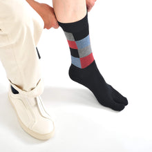 Load images into the gallery viewer,Square Pattern Tabi Crew Socks