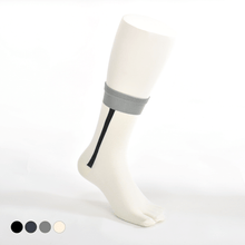 Load images into the gallery viewer,I-Line Tabi Crew Socks