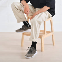 Load images into the gallery viewer,I-Line Tabi Crew Socks