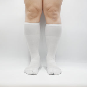 Plain Tabi Crew Socks with Pile Sole