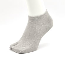 Load images into the gallery viewer,Japanese style slub tabi sneaker socks 
